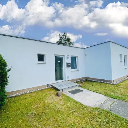Holiday home Ferienhaus Twin Anchor, 200 M V. Strand Rostock